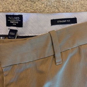GAP men’s pinstripe khaki pants tailored fit 33 32